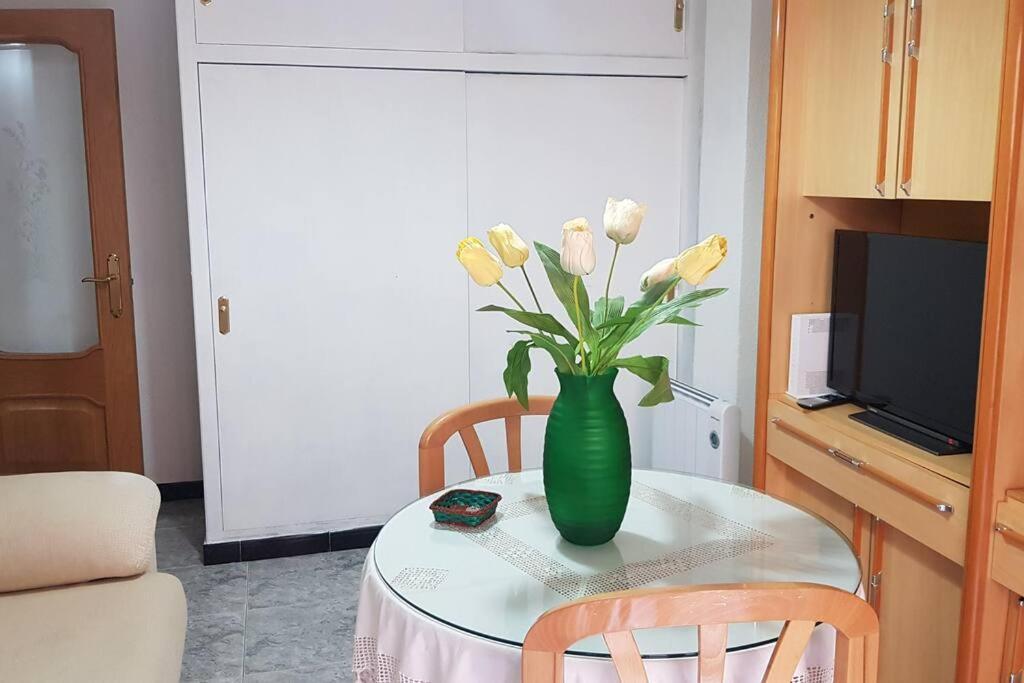 Apartamento Armonia:Centrico, Tranquilo Y Acogedor Елда Екстериор снимка